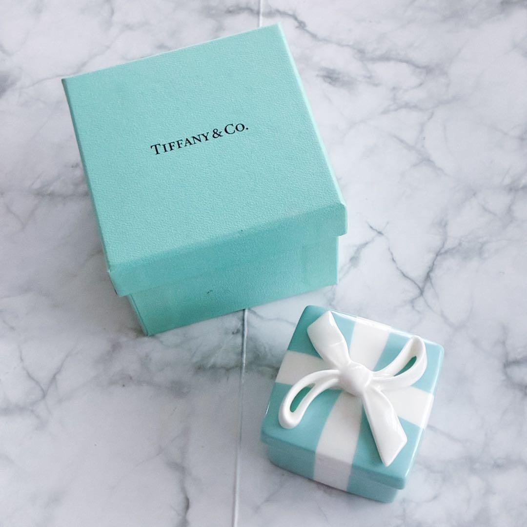 【新品未使用】ティファニー Tiffany & Co. ミニブルーボウボックス
