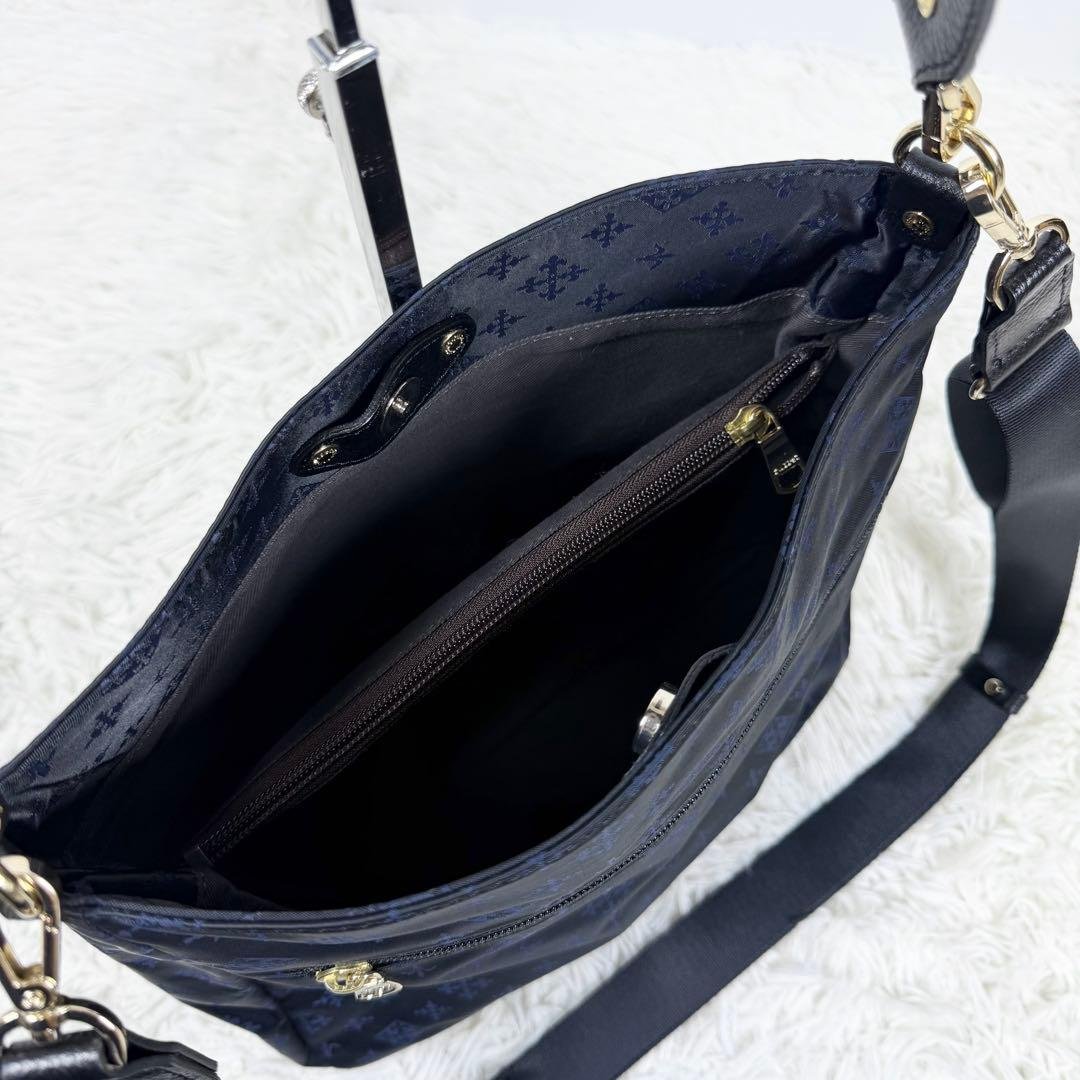 【極美品】 russet ナイロンジャガード ショルダーバッグ　2WAY 肩がけ